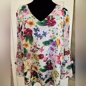 Calvin Klein, Beautifull Floral Top
